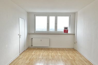 Bild zu Kurzfristig anmietbar! 1-Zimmer-Wohnung mit separater Küche und Badewanne in Rostock-Lütten Klein