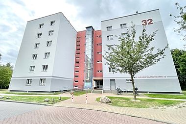 Bild zu Preiswerte 1-Zimmer-Wohnung mit verglastem Balkon in Rostock-Groß Klein