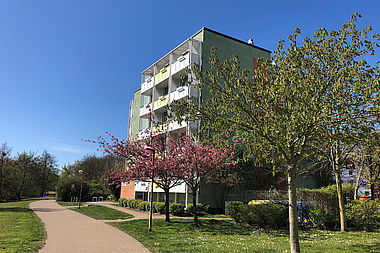 Bild zu Mit Balkonverglasung! 1-Zimmer-Wohnung in Rostock-Groß Klein