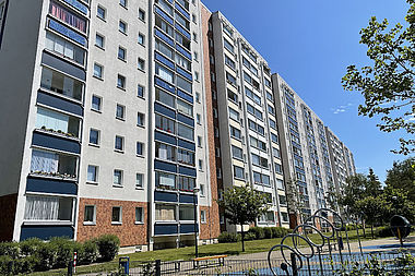 Bild zu Ab 20. Mai 2024 anmietbar! 1-Zimmer-Wohnung mit verglastem Balkon und Dusche in Rostock-Schmarl