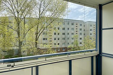 Bild zu Aufzug und Balkon! 1-Zimmer-Wohnung in Rostock-Groß Klein