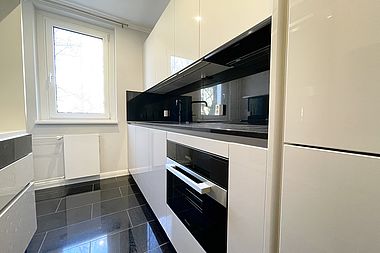 Bild zu Luxus-2-Zimmer-Wohnung mit hochwertiger Einbauküche und Südbalkon